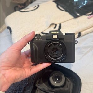 Vivitar Black Simulated Camera with Optical Zoom